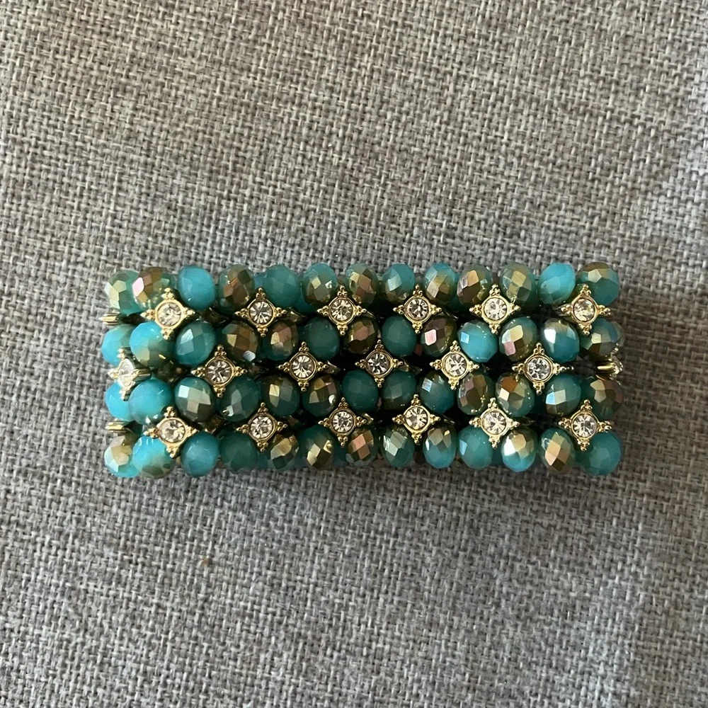 Premier Designs Turquoise Beaded Stretch Bracelet Gold Tone Accent